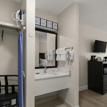 Quality Inn Sarasota I-75 Vamo Екстериор снимка