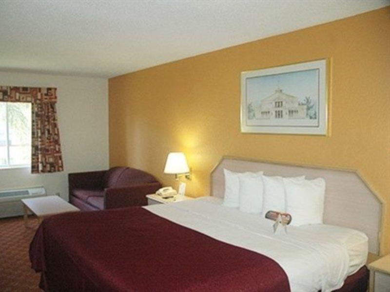 Quality Inn Sarasota I-75 Vamo Екстериор снимка
